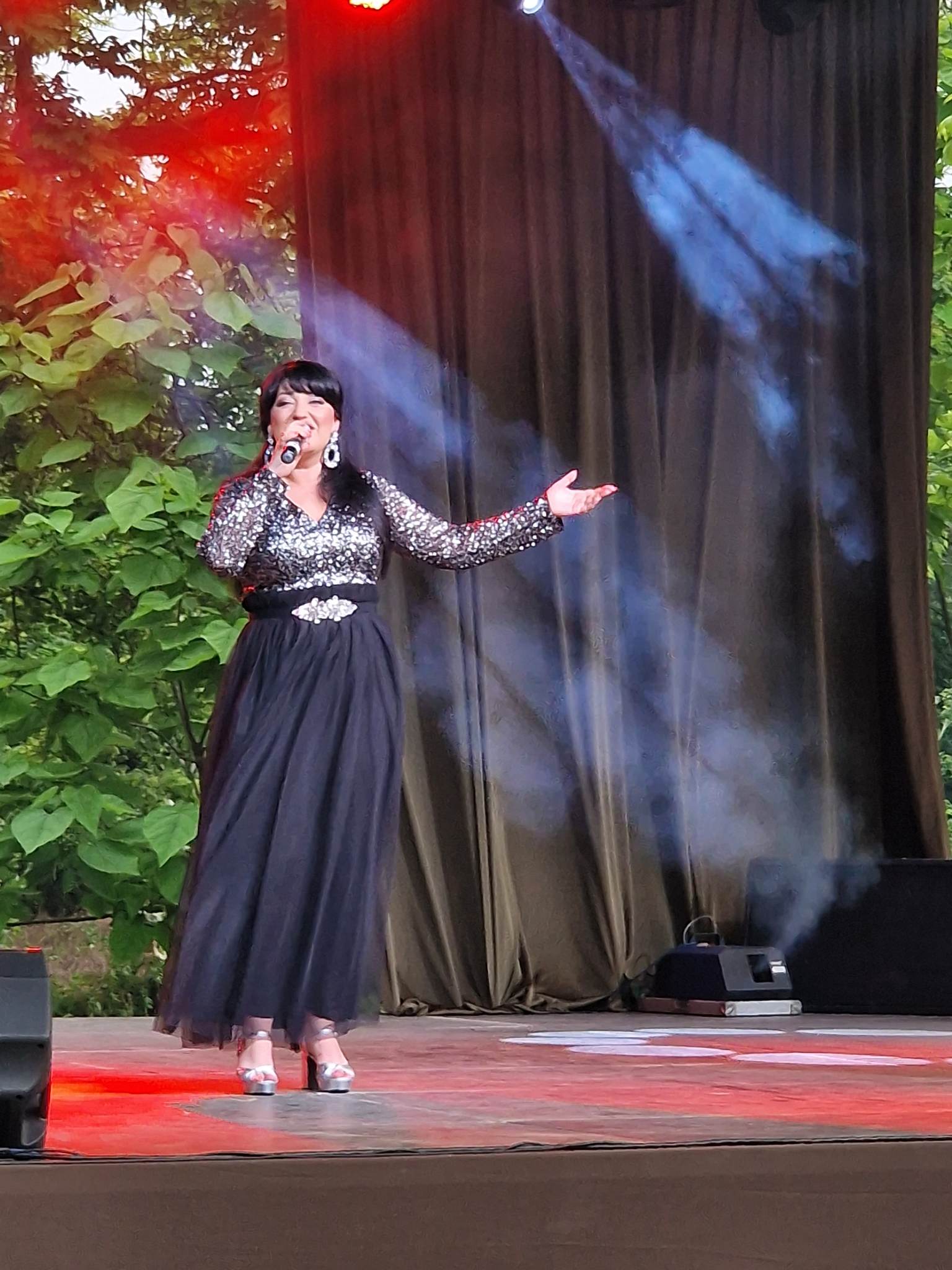 Фолклорната певица Ива Давидова