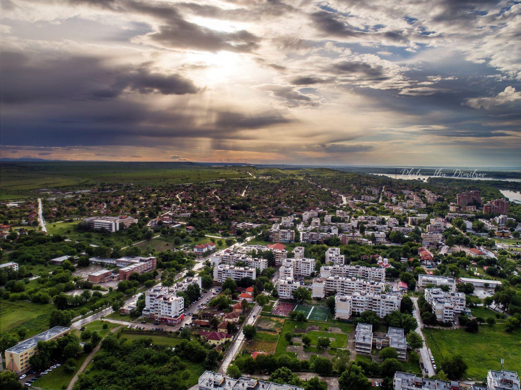 Изглед от птичи поглед на град Козлодуй